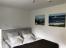 Schlafzimmer mit Doppelbett

